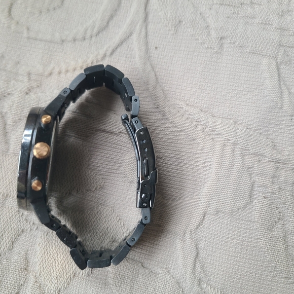 MVMT 38 mm Large Faced Orion and Gold Watch - Picture 4 of 4